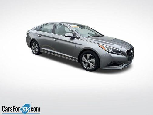 2017 Hyundai SONATA Hybrid Limited
