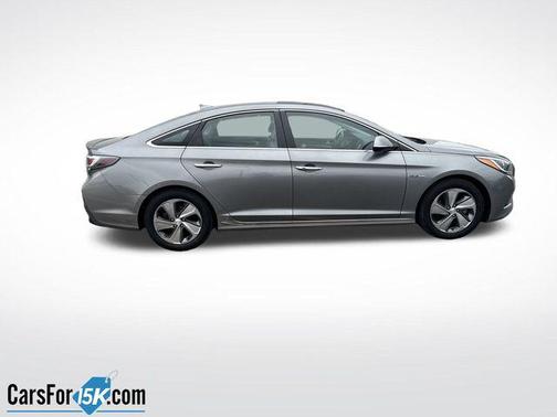 2017 Hyundai SONATA Hybrid Limited