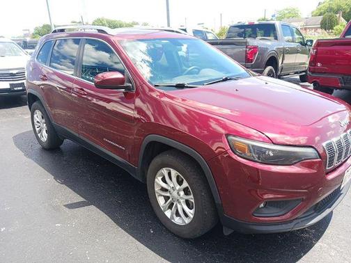 Velvet Red Pearlcoat 2019 Jeep Cherokee Latitude