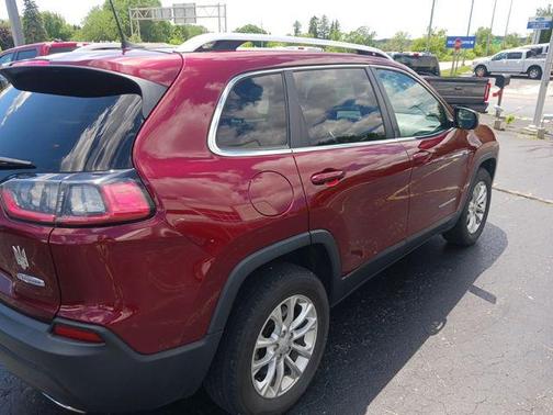 Velvet Red Pearlcoat 2019 Jeep Cherokee Latitude