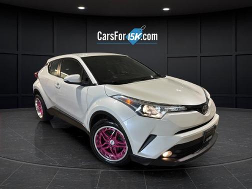Blizzard Pearl 2018 Toyota C-HR XLE Premium