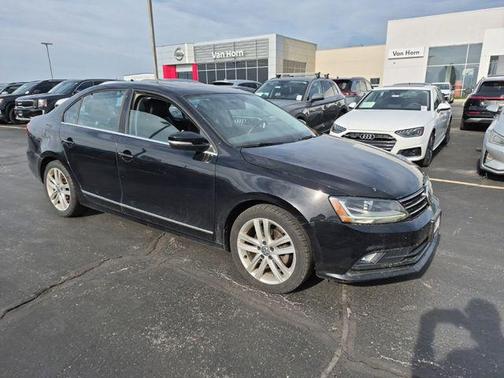 Black 2017 Volkswagen Jetta 1.8T SEL