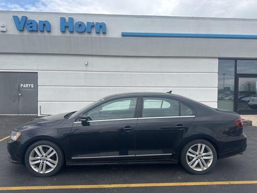 Black 2017 Volkswagen Jetta 1.8T SEL