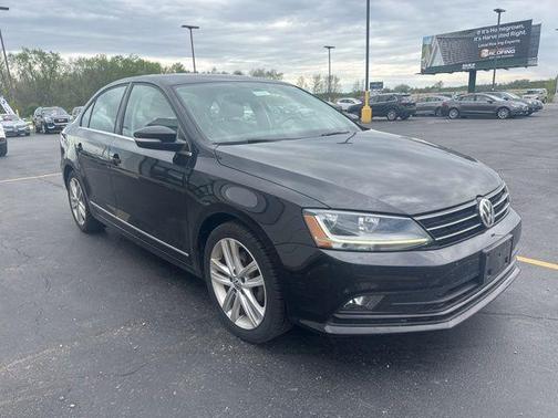 Black 2017 Volkswagen Jetta 1.8T SEL
