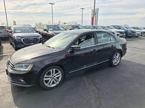 Black 2017 Volkswagen Jetta 1.8T SEL