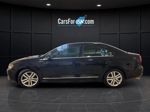 Black 2017 Volkswagen Jetta 1.8T SEL