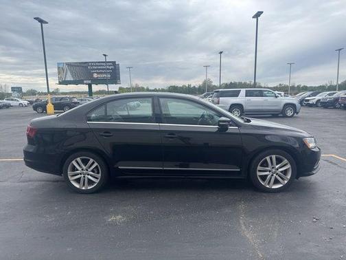 Black 2017 Volkswagen Jetta 1.8T SEL