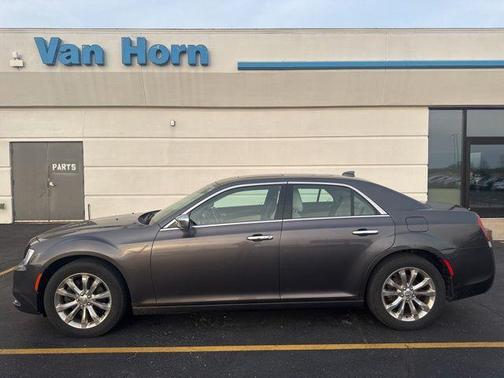 Granite Crystal Metallic Clearcoat 2018 Chrysler 300 Limited