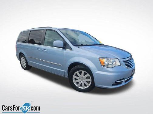 2016 Chrysler Town & Country Touring