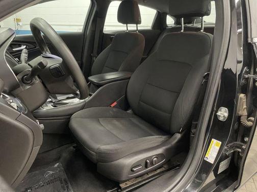 2017 Chevrolet Malibu 1LT