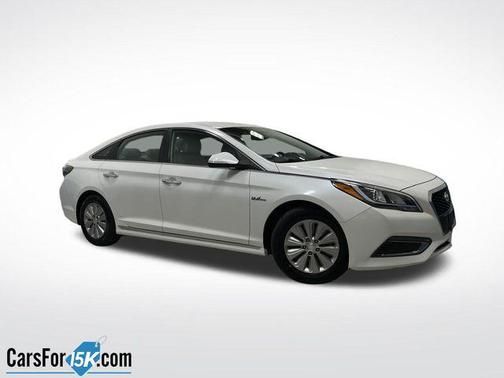 2017 Hyundai SONATA Hybrid SE