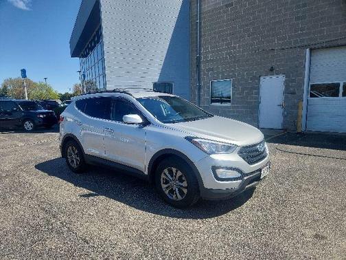 Moonstone Silver 2014 Hyundai Santa Fe Sport 2.4L