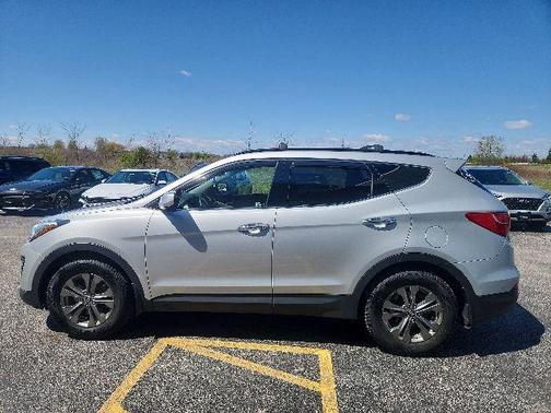 Moonstone Silver 2014 Hyundai Santa Fe Sport 2.4L