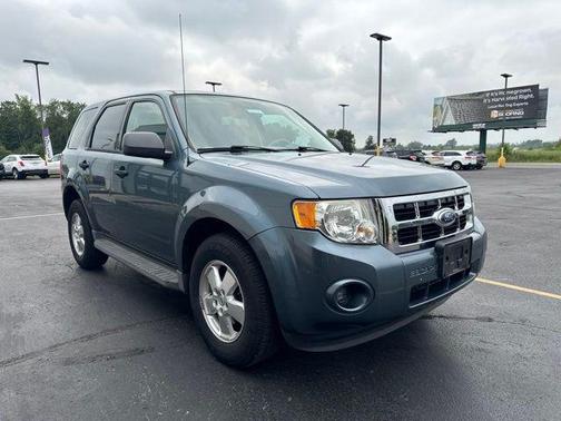 Steel Blue Metallic 2011 Ford Escape XLS