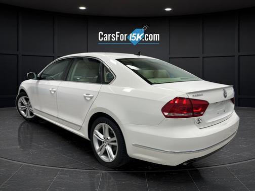 Candy White 2015 Volkswagen Passat 1.8T Auto SE w/Sunroof & Nav