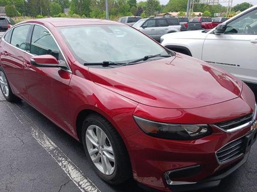 Cajun Red Tintcoat 2018 Chevrolet Malibu LT