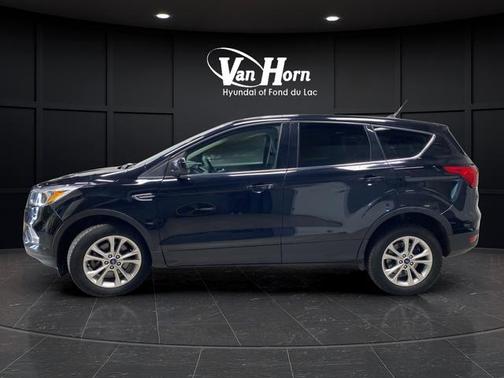 Agate Black Metallic 2019 Ford Escape SE