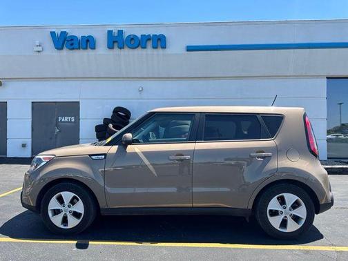 Latte Brown 2016 Kia Soul Base