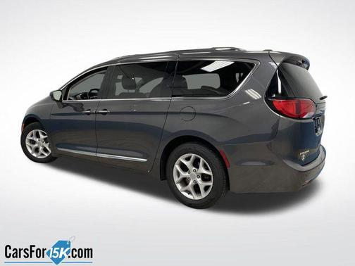 2018 Chrysler Pacifica Touring-L
