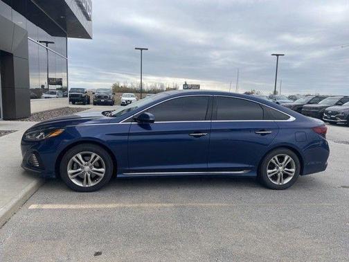 2018 Hyundai SONATA Sport