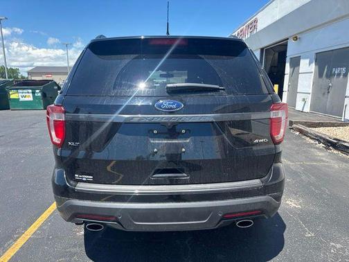 Shadow Black 2018 Ford Explorer XLT