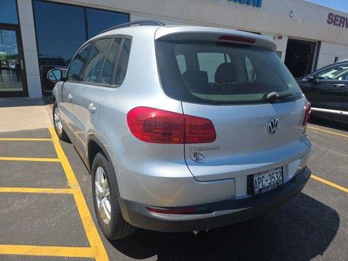 Reflex Silver Metallic 2016 Volkswagen Tiguan S
