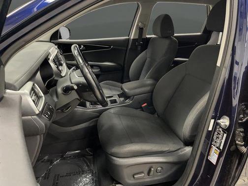 2019 Kia Sorento S