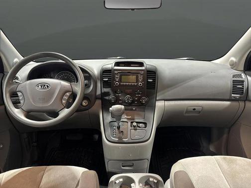 2012 Kia Sedona LX