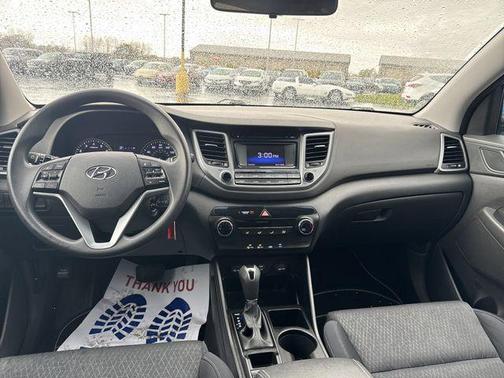 2016 Hyundai TUCSON SE