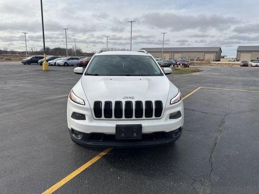 Bright White Clearcoat 2016 Jeep Cherokee Latitude