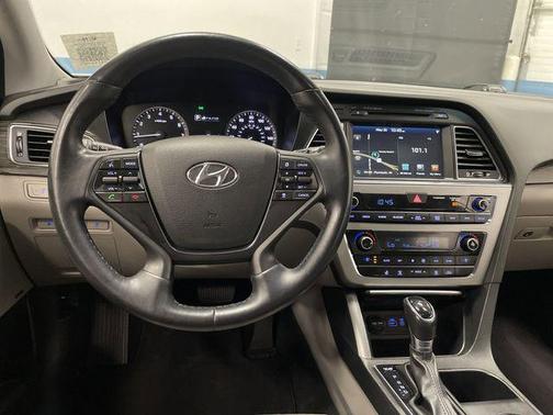 2015 Hyundai SONATA Limited