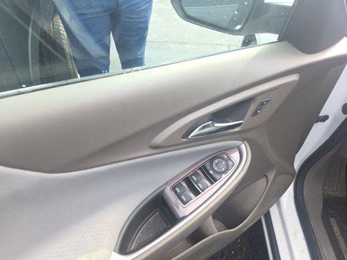 Summit White 2020 Chevrolet Malibu 1LS