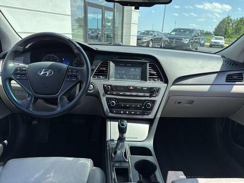 2017 Hyundai SONATA Sport