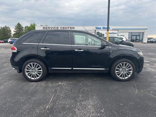2011 Lincoln MKX Base