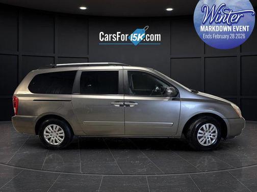 2011 Kia Sedona LX