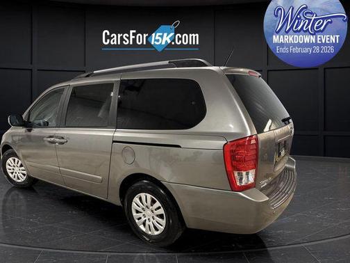 2011 Kia Sedona LX