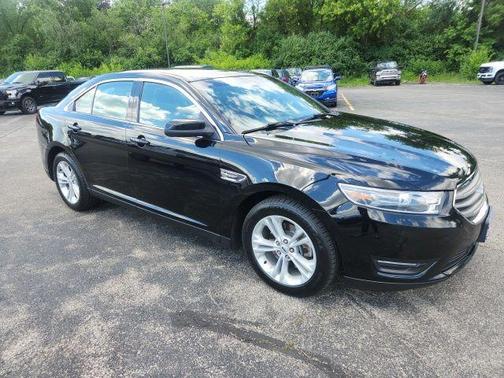 Shadow Black 2018 Ford Taurus SEL