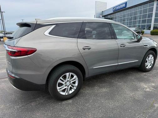 Pepperdust Metallic 2019 Buick Enclave Essence