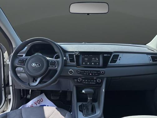 2017 Kia Niro LX