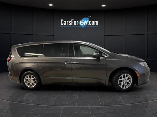 2017 Chrysler Pacifica Touring