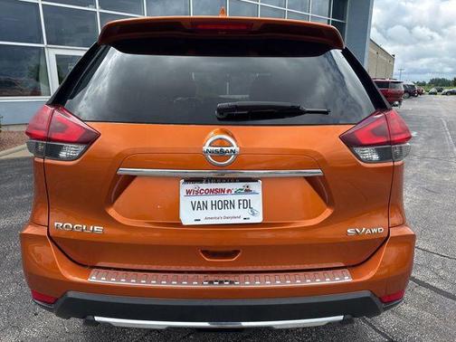 2017 Nissan Rogue SV