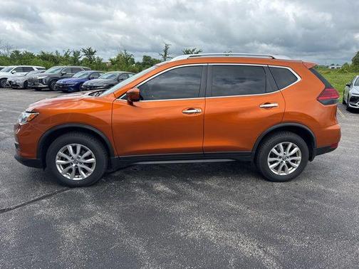 2017 Nissan Rogue SV
