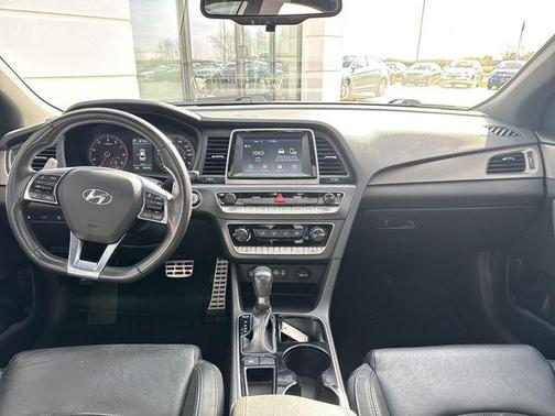 2018 Hyundai SONATA Sport