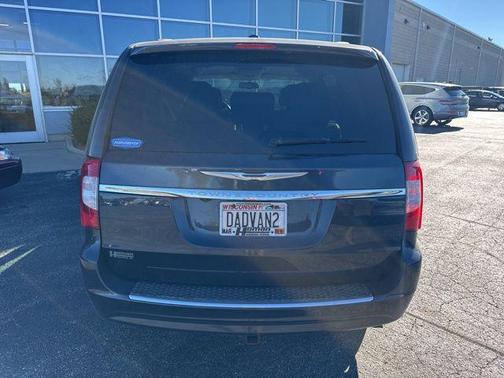 2014 Chrysler Town & Country Touring