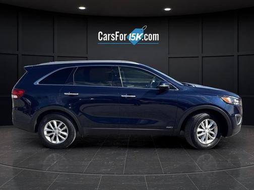 2017 Kia Sorento LX