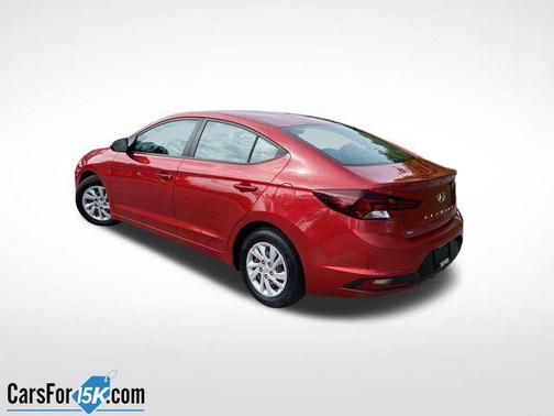 2020 Hyundai ELANTRA SE