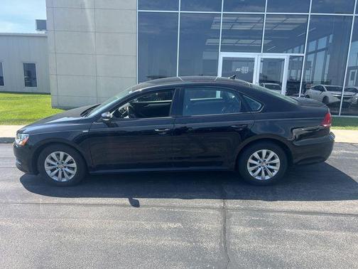 2015 Volkswagen Passat 1.8T S
