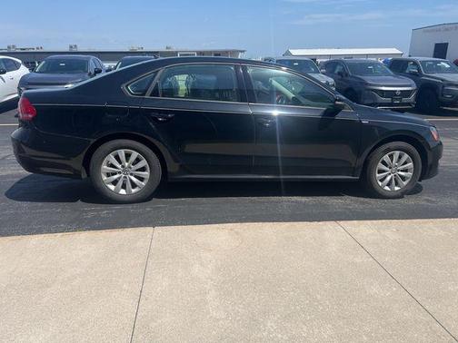2015 Volkswagen Passat 1.8T S