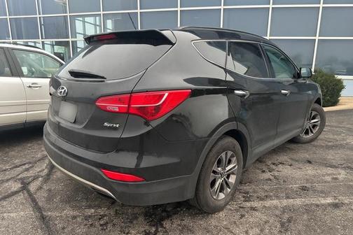 2016 Hyundai SANTA FE SE