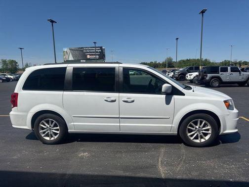 Bright White Clearcoat 2016 Dodge Grand Caravan SXT